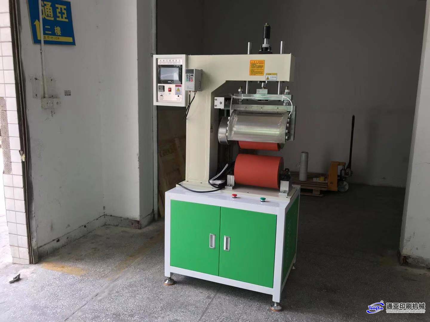 TYH-280T1MYC滑板專(zhuān)用單頭熱轉(zhuǎn)印機(jī)